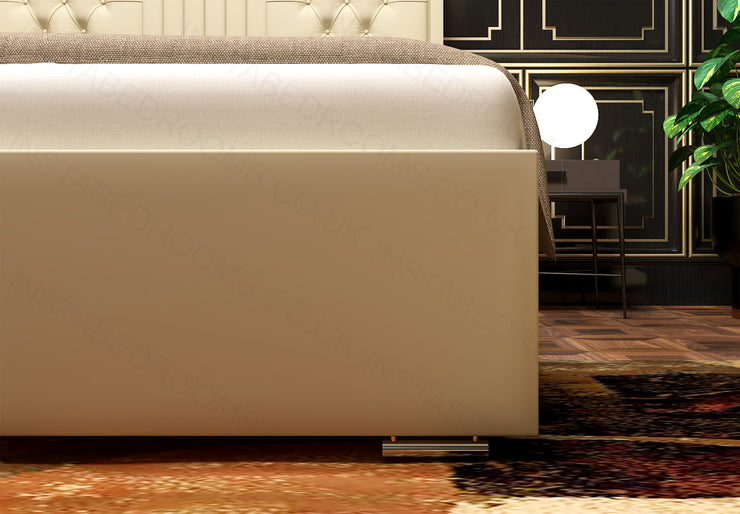 The illustrious Luxury Bed